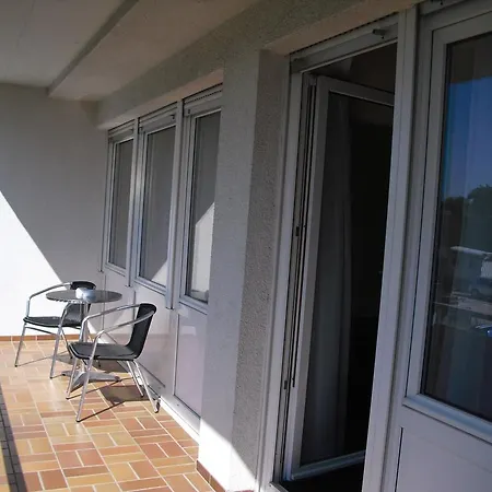 珀鼎鲁酒店 酒店